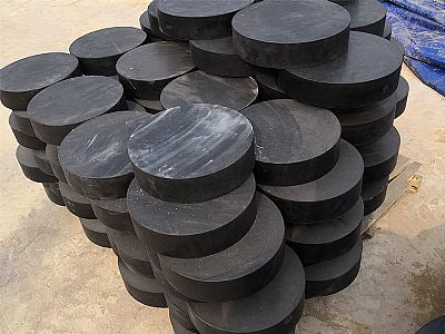 依兰县板式橡胶支座由若干层橡胶片与薄钢板经加压硫化